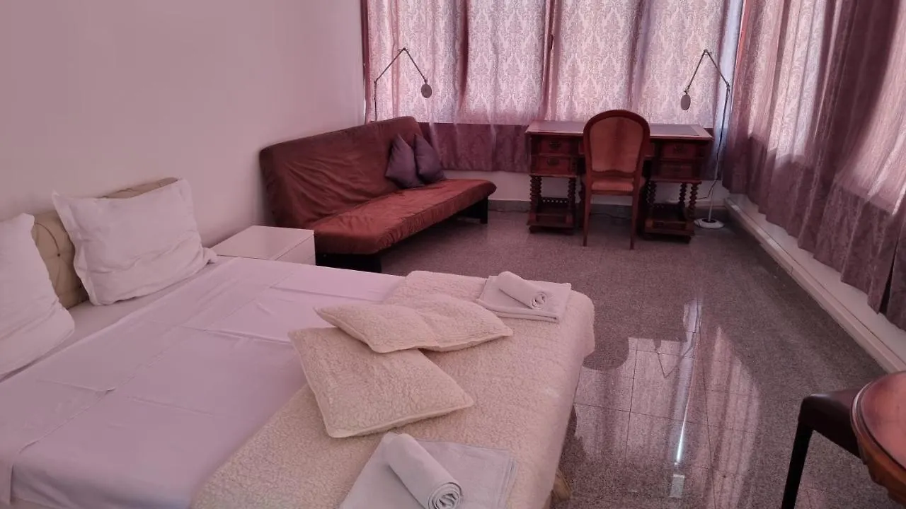 Laura Rooms Medulin Hotel