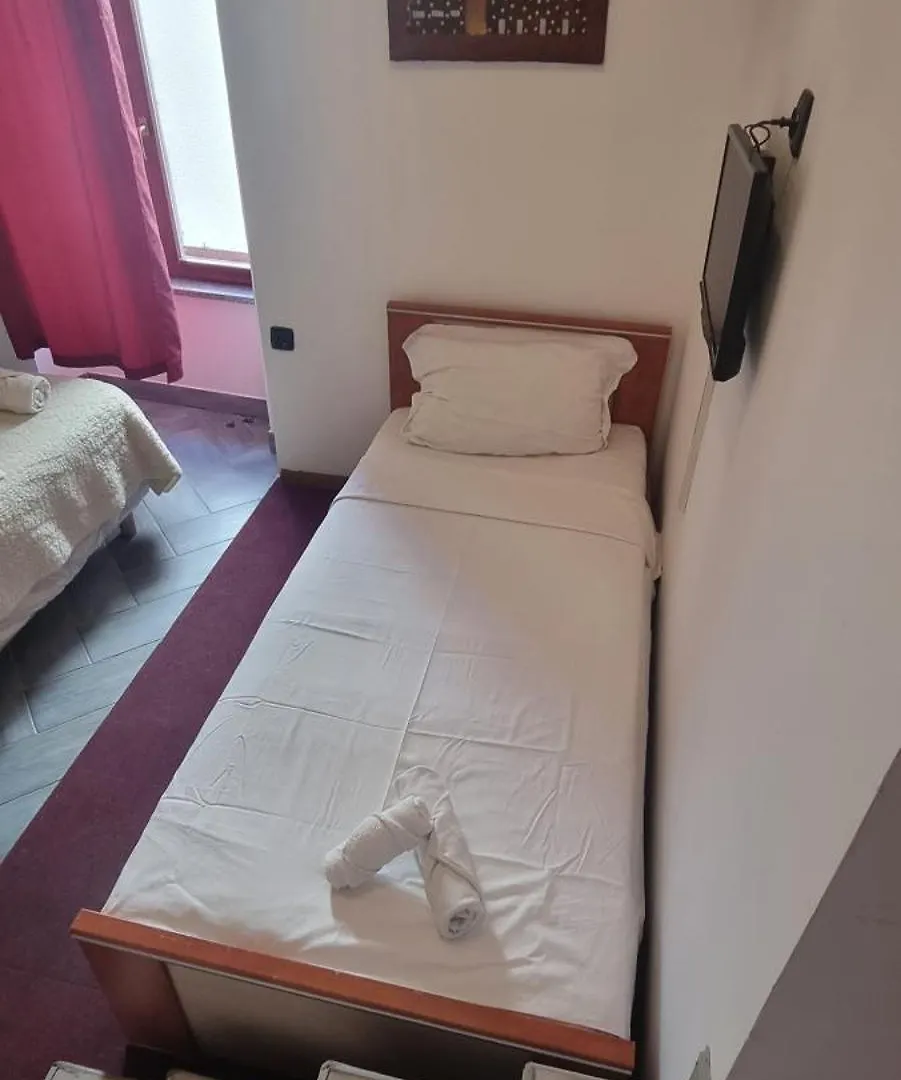 Laura Rooms Medulin Hotel